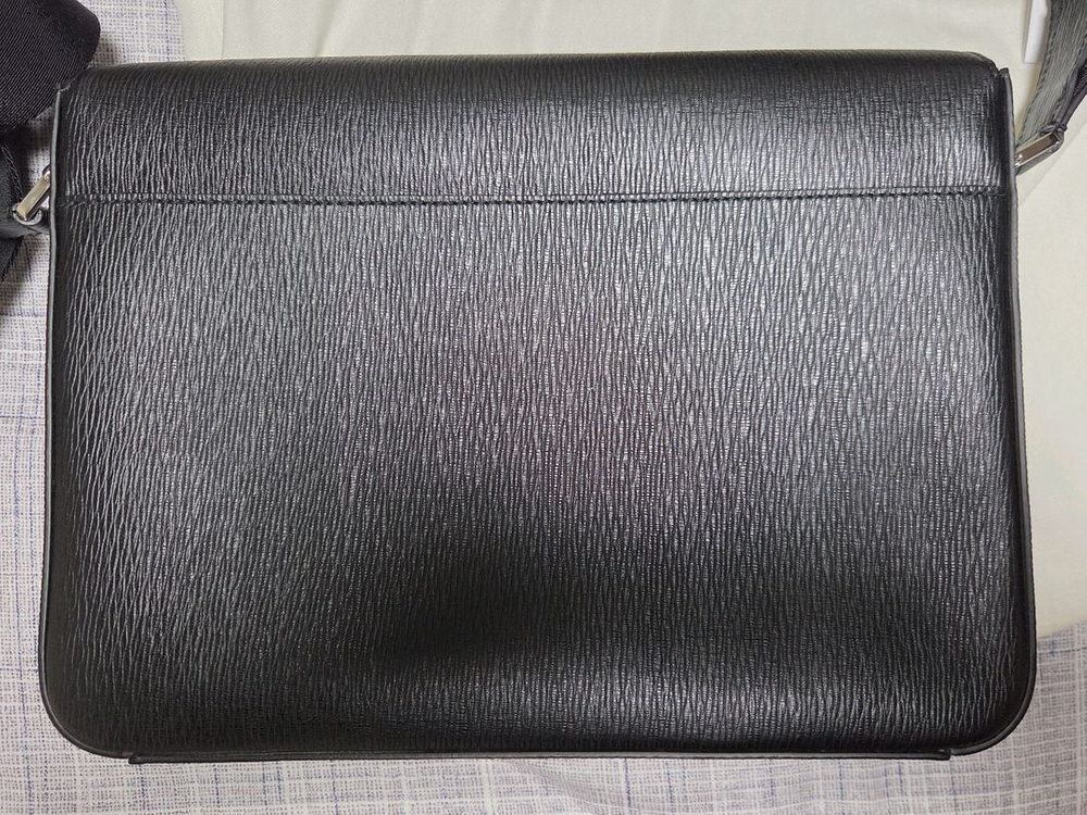 [명품 초특가할인] 페라가모 간치니 메신저백 팝니다. 매장정품 새제품 이미지