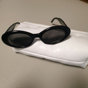 젠틀몬스터 메종 마르지엘라 콜라보 mm005 선글라스 이미지