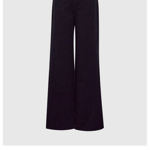 브론 25FW 와이드 커브드 팬츠 이미지