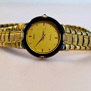 세이코 돌체(Seiko Dolce) 고급 금장 세라믹 드레스 워치 이미지