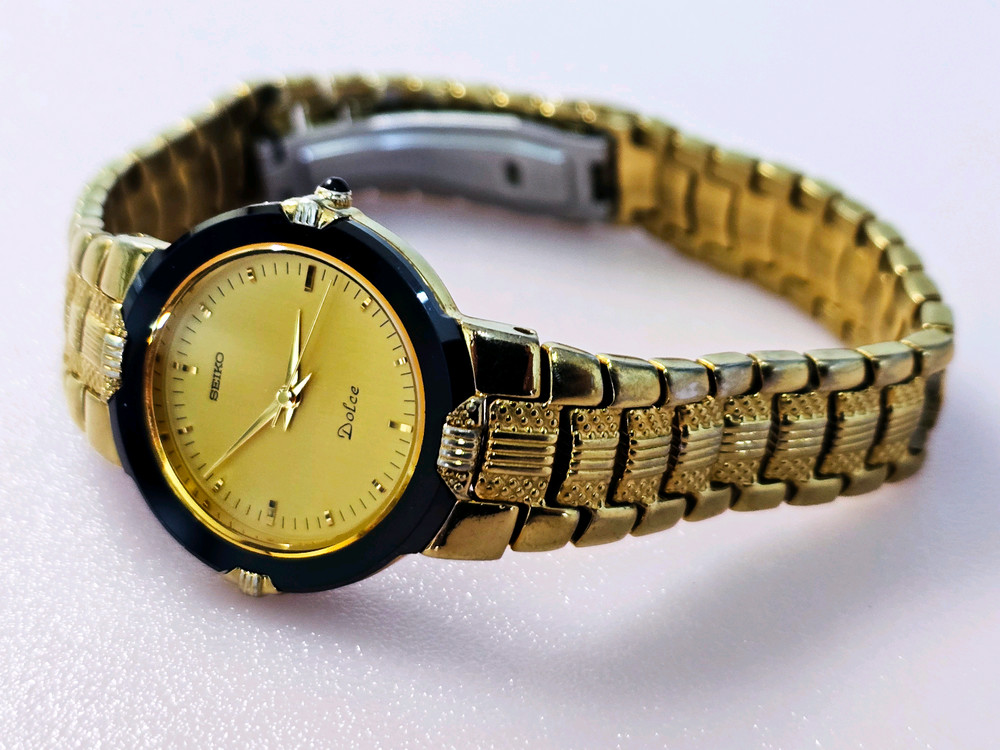 세이코 돌체(Seiko Dolce) 고급 금장 세라믹 드레스 워치 이미지