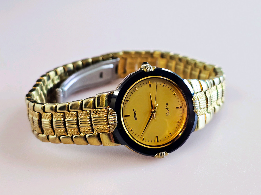 세이코 돌체(Seiko Dolce) 고급 금장 세라믹 드레스 워치 이미지