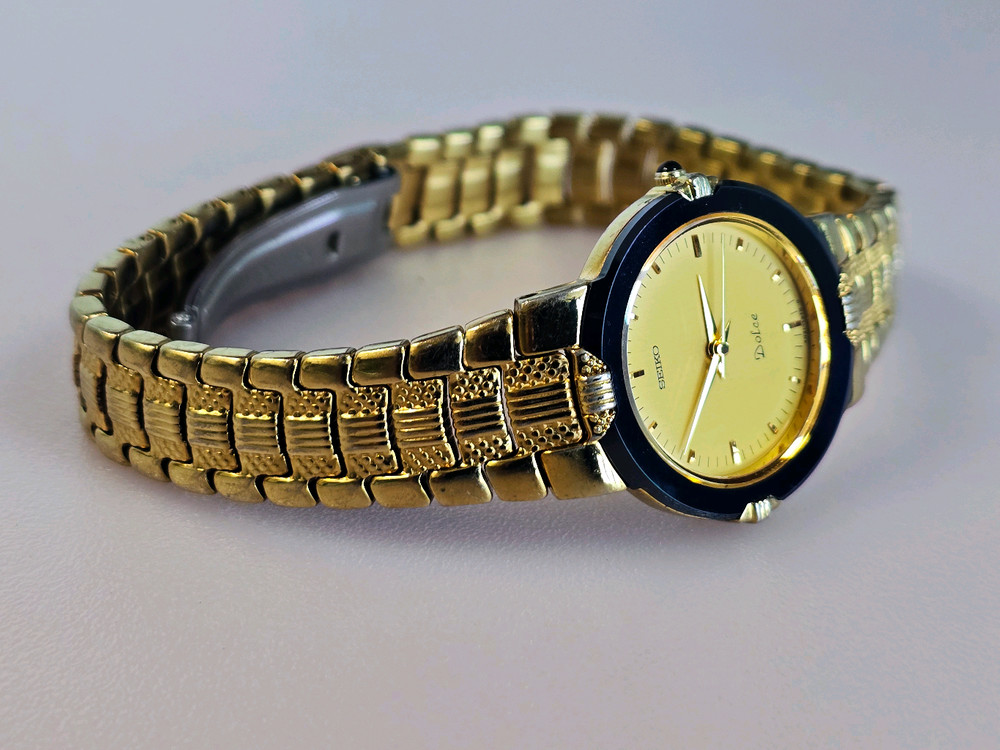 세이코 돌체(Seiko Dolce) 고급 금장 세라믹 드레스 워치 이미지