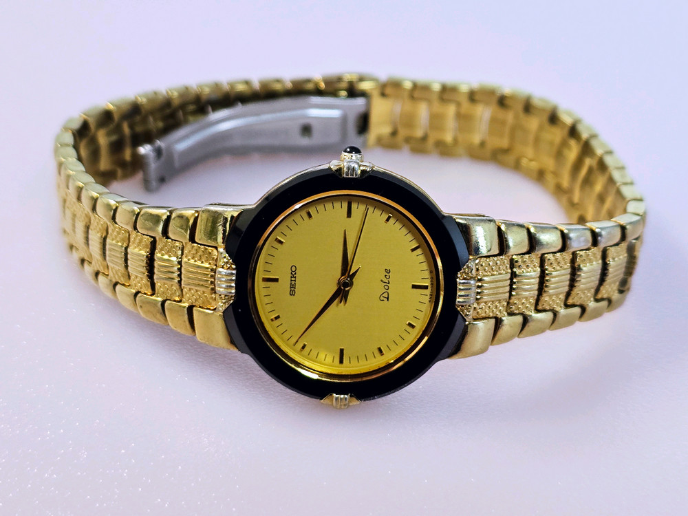 세이코 돌체(Seiko Dolce) 고급 금장 세라믹 드레스 워치 이미지