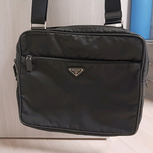 프라다 크로스백 이미지