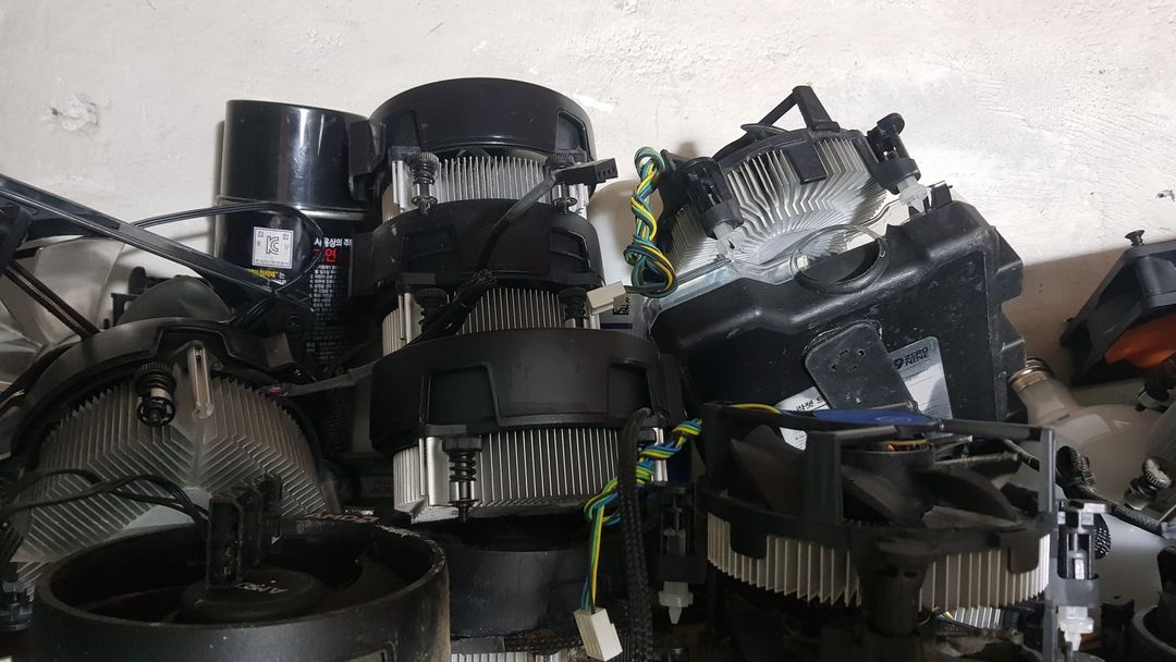 AMD 라이젠5-2세대 APU 3400g 2200g (피카소) 판매합니다 이미지