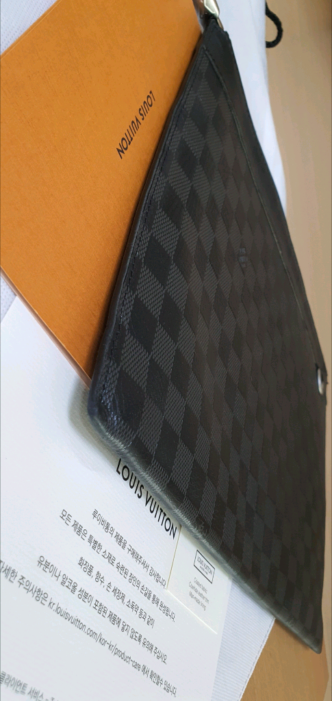 루이비통 다미에 클러치백 정품A급(감정O)구찌프라다루이비통디올고야드샤넬셀린느보테가생로랑발렌시아가버버리가방 이미지