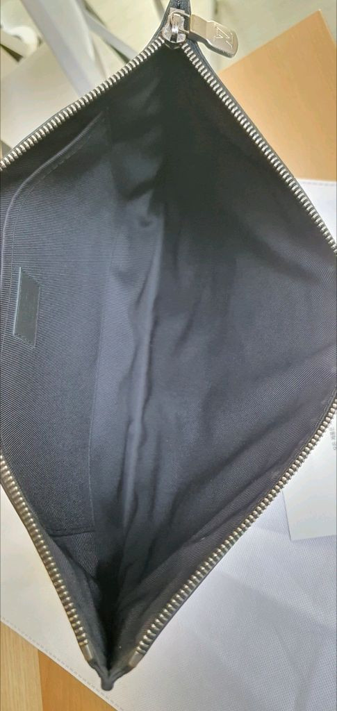 루이비통 다미에 클러치백 정품A급(감정O)구찌프라다루이비통디올고야드샤넬셀린느보테가생로랑발렌시아가버버리가방 이미지