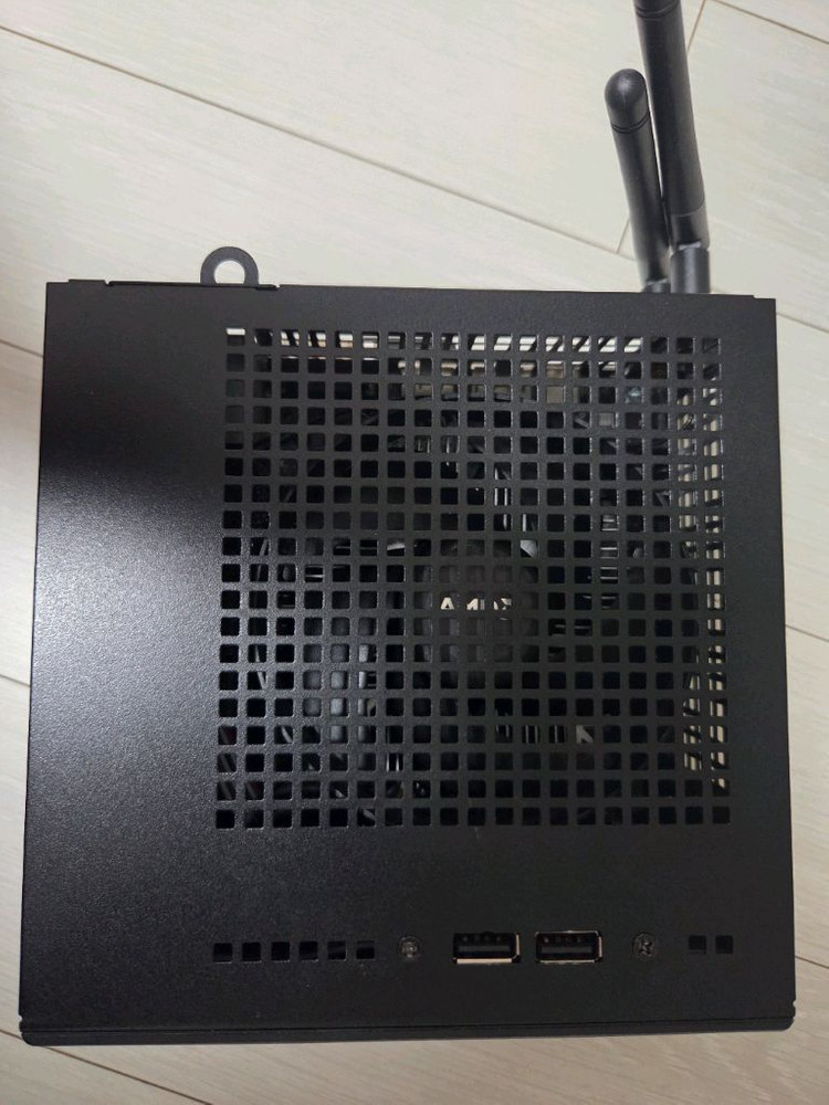 deskmini x300 5600g팝니다. 이미지