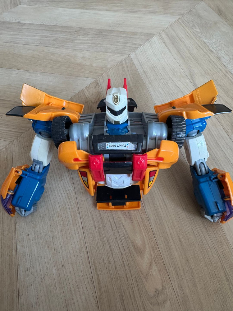 또봇 타이탄 상체만 이미지