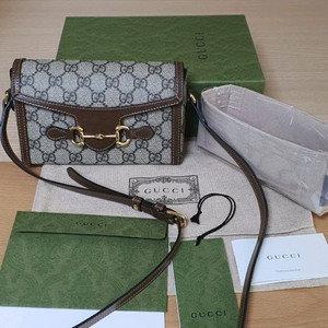 구찌 홀스빗 1955 크로스백 새상품급 정품(감정O)구찌프라다루이비통디올고야드샤넬셀린느보테가생로랑발렌시아가버버리가방 이미지