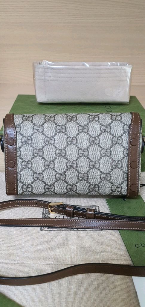 구찌 홀스빗 1955 크로스백 새상품급 정품(감정O)구찌프라다루이비통디올고야드샤넬셀린느보테가생로랑발렌시아가버버리가방 이미지