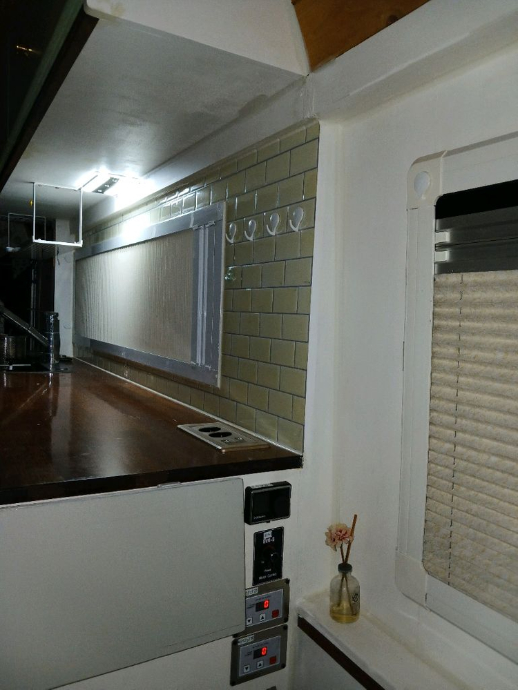 카운티 캠핑카 1종보통 대차 가능 견인설치 이미지