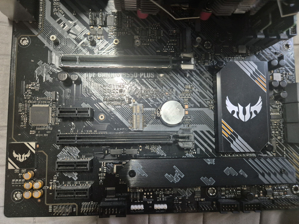 5700x3d 반본체 팝니다 이미지