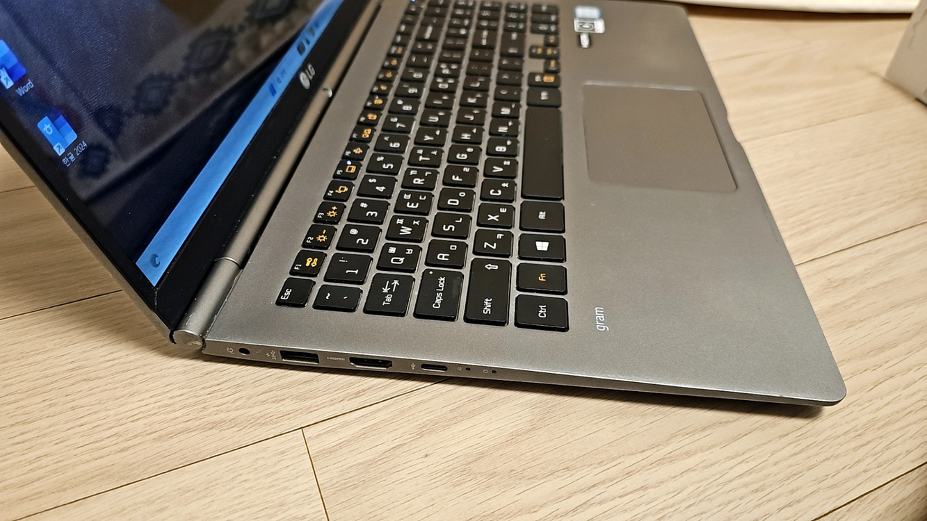 LG 그램 15인치 i5 노트북 팝니다 gram 이미지