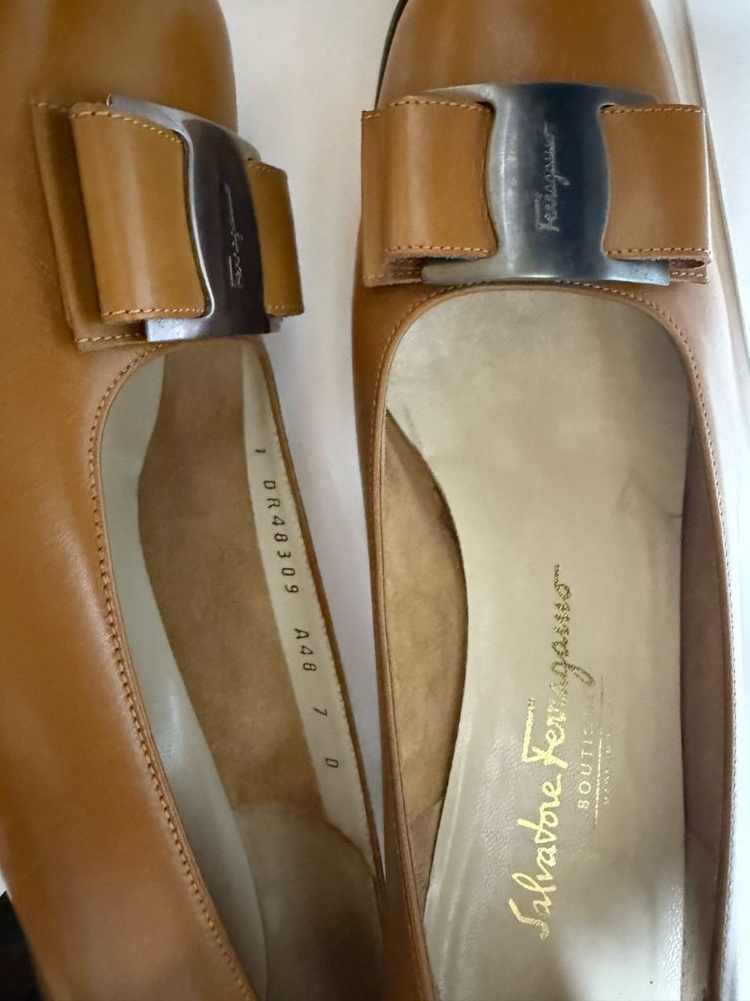 페라가모 카르멘 펌프스 구두 7D(240-245) 이미지