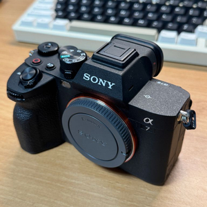 소니 a7m4 바디 이미지