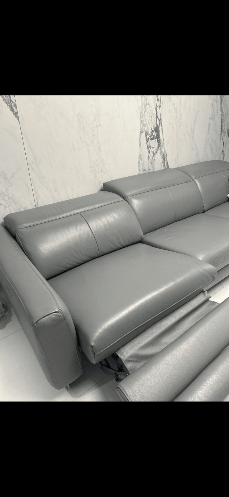 까사미아 리클라이너 4인용 소파 (4월13일까지) 이미지