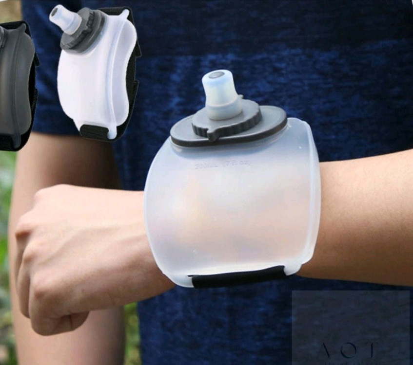 간편휴대 실리콘 손목 러닝물통 라이딩 등산 클라이밍 스포츠물병 이미지