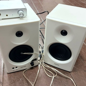 에디파이어 MR4 화이트 스피커 + Topping DX1 이미지