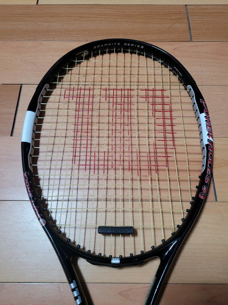 윌슨 POWER HOLES 90 테니스 라켓 이미지