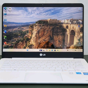 LG그램 13Z940 i5-4세대 신품급 노트북 이미지