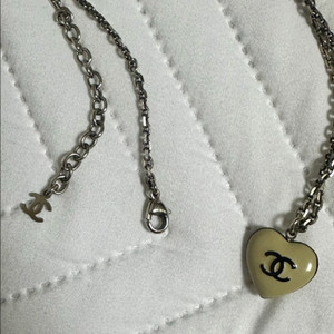 정품 샤넬 빈티지 제니 하트 목걸이 이미지