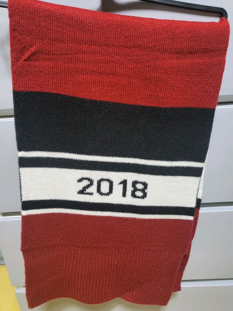 2018 평창 동계 올림픽 기념 굿즈 목도리 장갑 판매 이미지