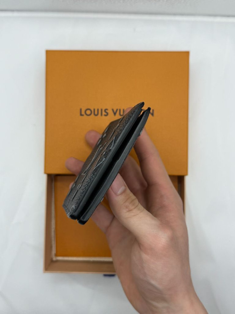 루이비통 페이디드 반지갑 이미지