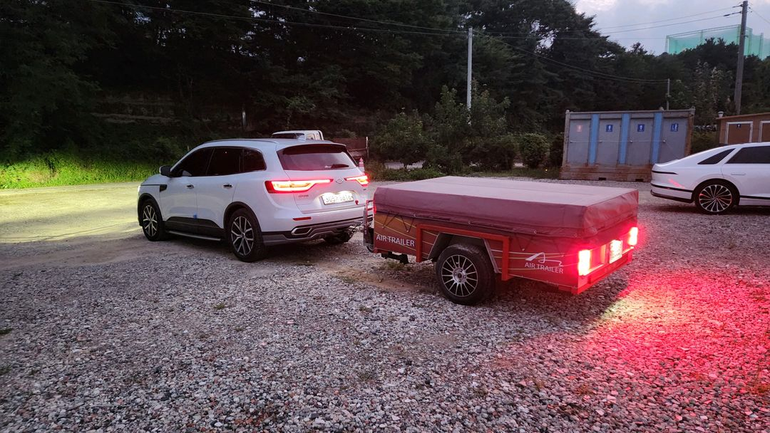 에어팝 텐트 트레일러 팝니다. 이미지