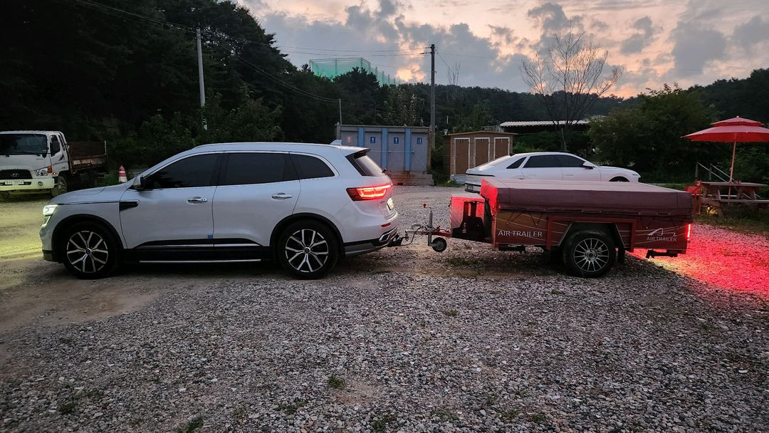 에어팝 텐트 트레일러 팝니다. 이미지