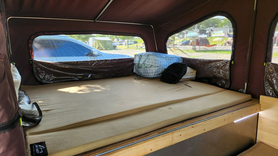 에어팝 텐트 트레일러 팝니다. 이미지