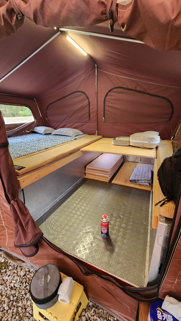 에어팝 텐트 트레일러 팝니다. 이미지