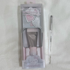 필리밀리 헬로키티 스파츌라 828브러쉬 + 피카소 221 이미지
