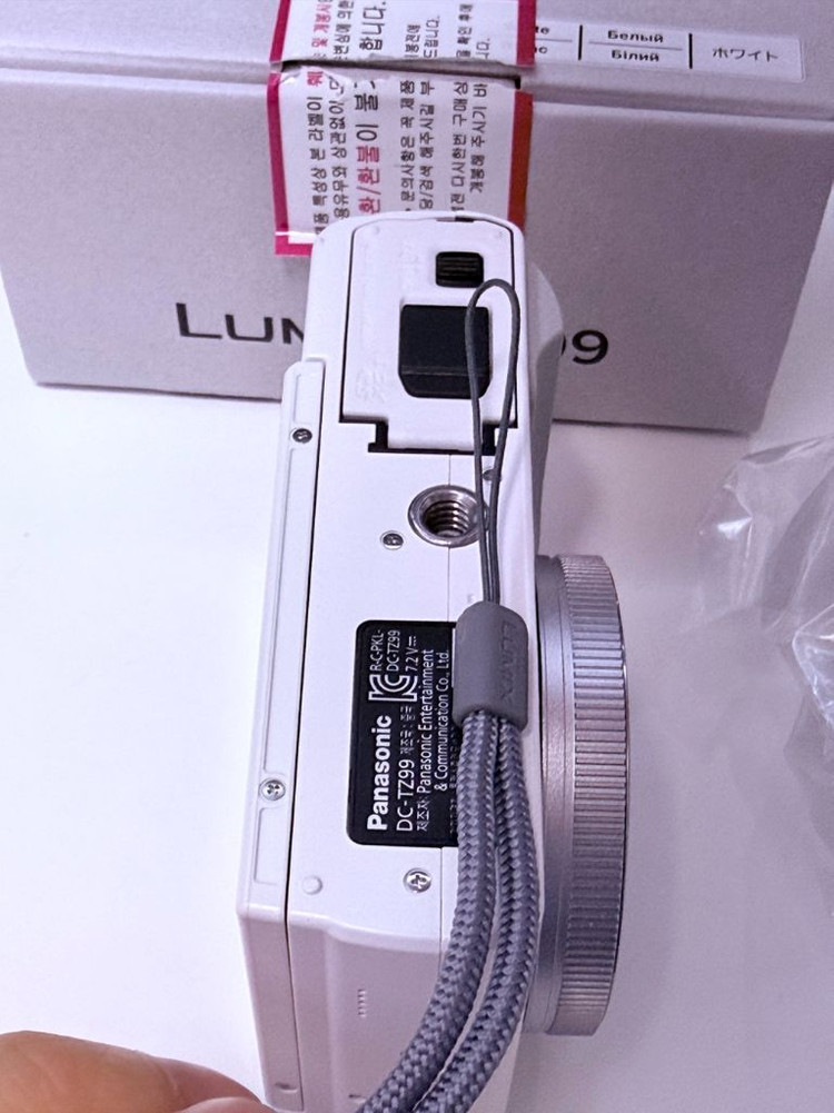 파나소닉 루믹스 tz99 화이트 이미지