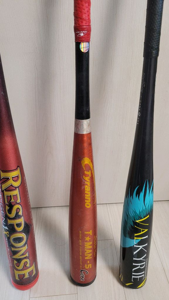 리판 오리 등 야구 배트 3자루 판매 이미지