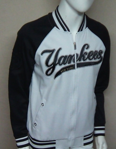 [상태굿]MLB 엠엘비 정품. 디자인 넘 깔끔한 뉴욕 양키스 춘추용 야구 니트 점퍼 이미지