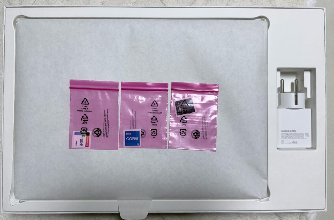 삼성 갤럭시북3 프로 14인치(풀박스/상태 최상) 이미지