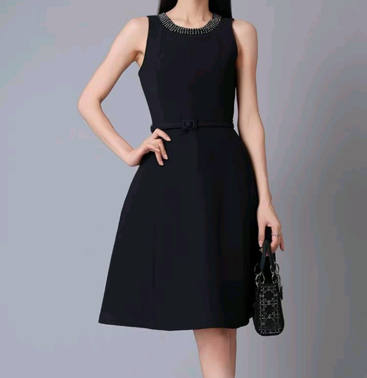 디올진주넥라인 원피스 이미지