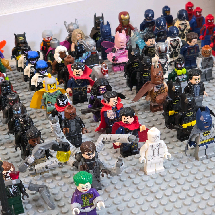 레고 마블 피규어와 벌크 입니다 이미지