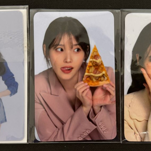 아이유 포토카드 태권도 배지 이미지