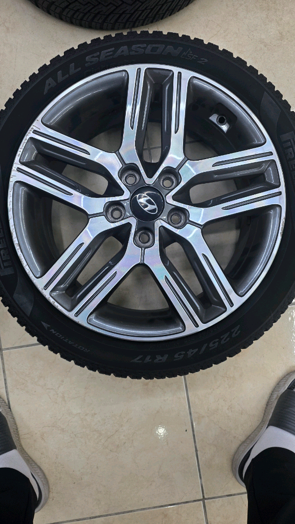 k3 17인치 휠타이어 판매합니다 이미지