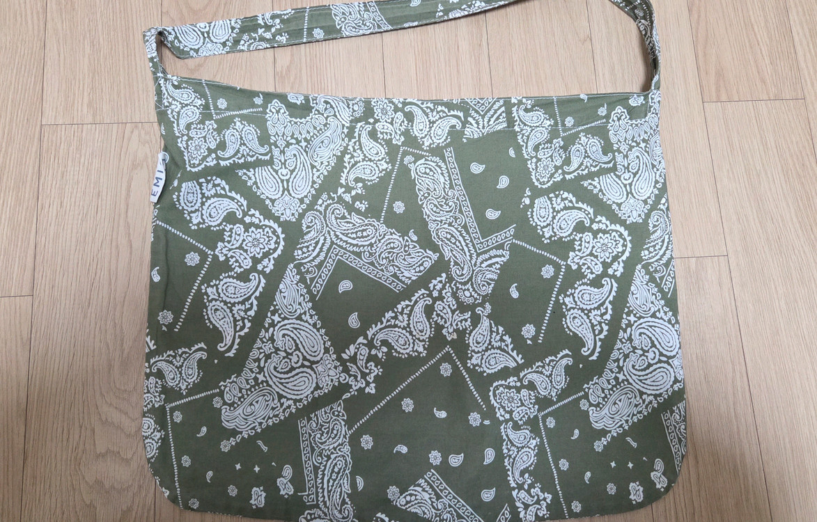 이미스 에코백 이미지