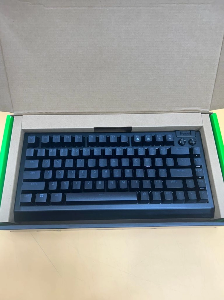 Razer BlackWidow V4 75% KR 블랙 텐키리스 / 핫스왑 가스켓 오렌지축 이미지