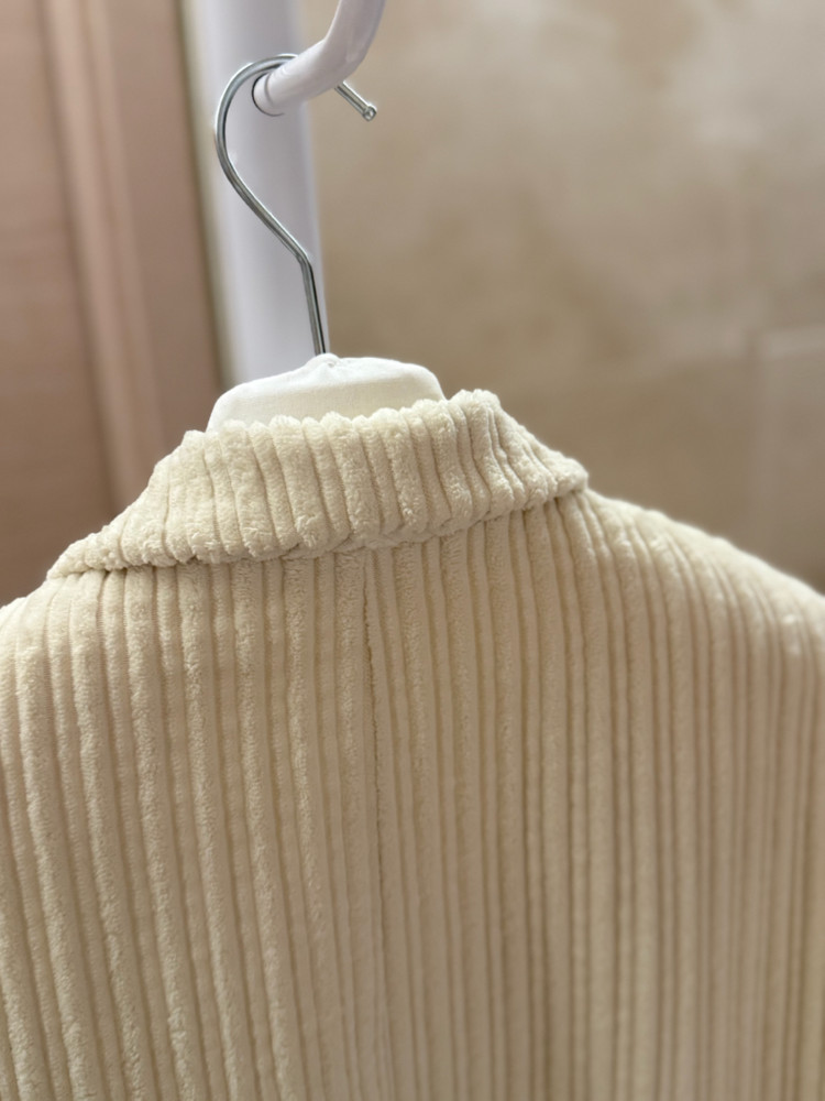 르메르 여성 코듀로이 코트 이미지