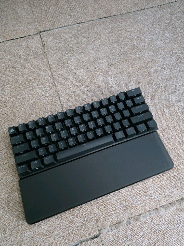 커세어 K70 PRO MINI wireless 무선 게이밍 키보드 + 아크릴 팜레스트 이미지