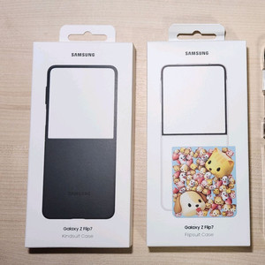 갤럭시Z 플립7 케이스 팝니다. (삼성정품, 미사용 새상품) 이미지