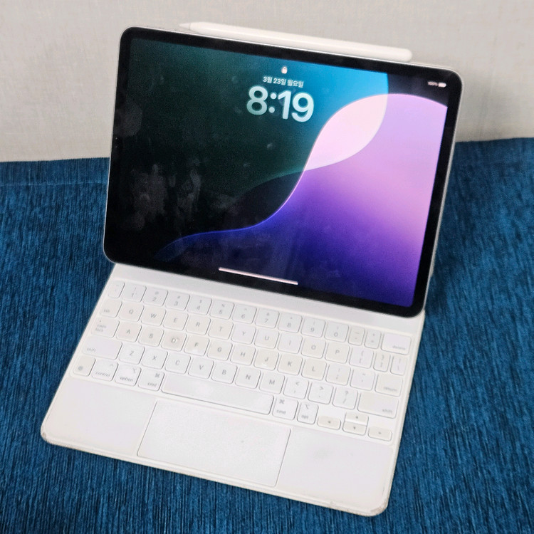 아이패드프로 11인치 m1 256기가 + 매직키보드 + 애플펜슬2세대 이미지