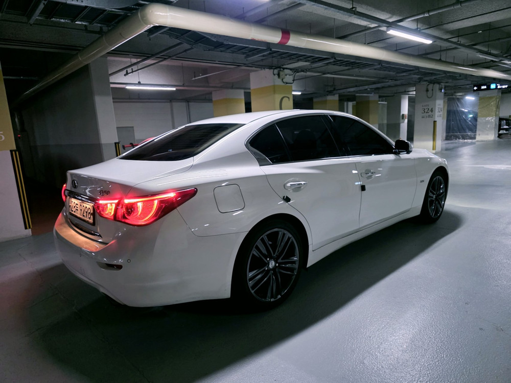 (풀 리빌드 차량) 2014 인피티니 Q50 2.2d 익스클루시브 차량팝니다. 이미지