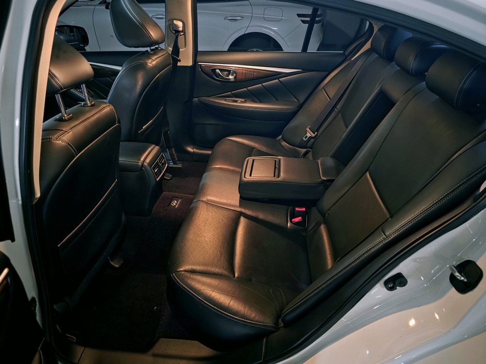 (풀 리빌드 차량) 2014 인피티니 Q50 2.2d 익스클루시브 차량팝니다. 이미지